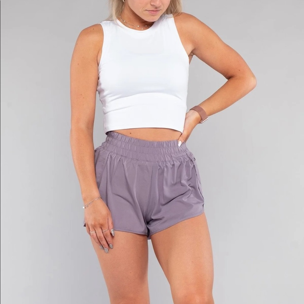 Women’s paragon shorts large